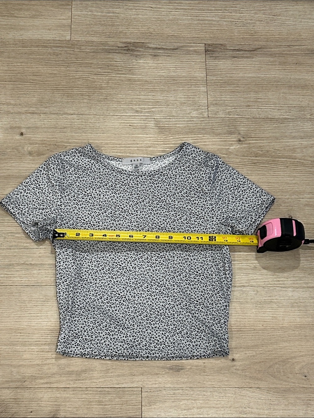 gaze Short Sleeve Leopard Spot Tee - White & Black Size XS - Picture 4 of 5